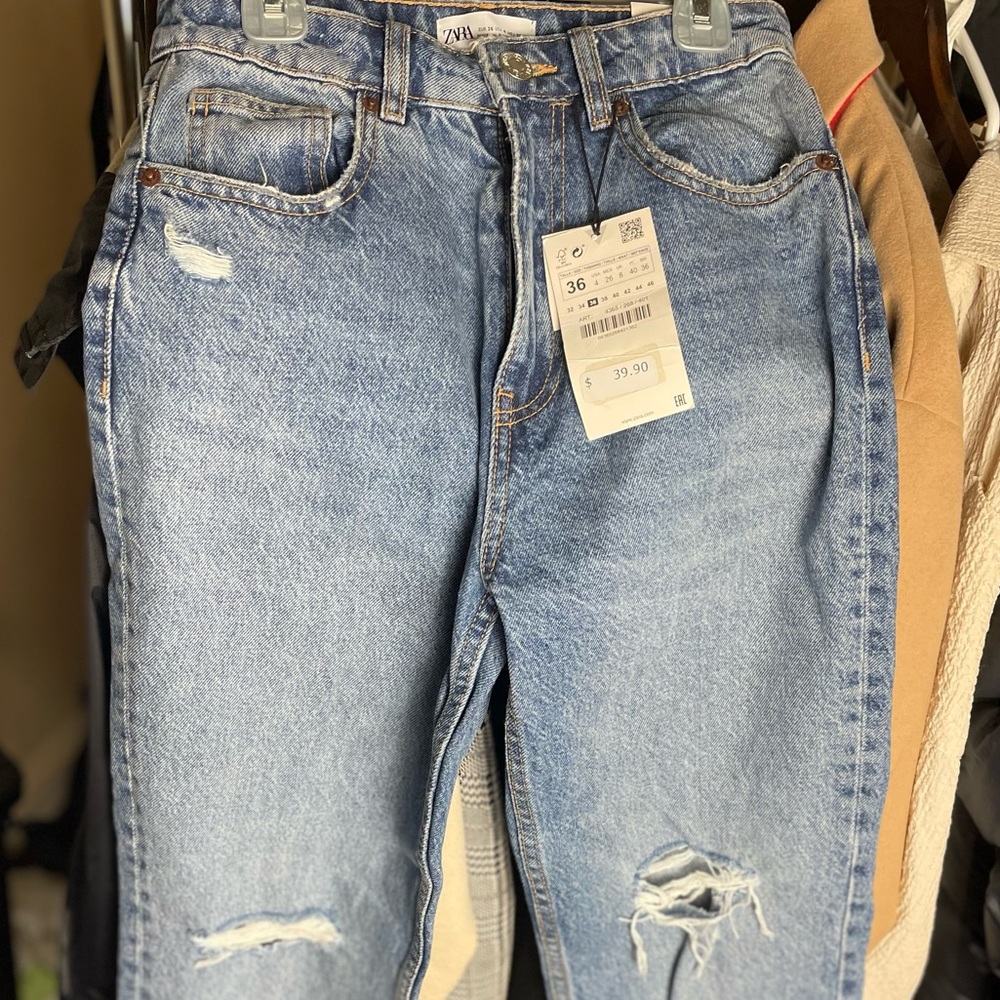 NEW ZARA CLASSIC MOM JEANS